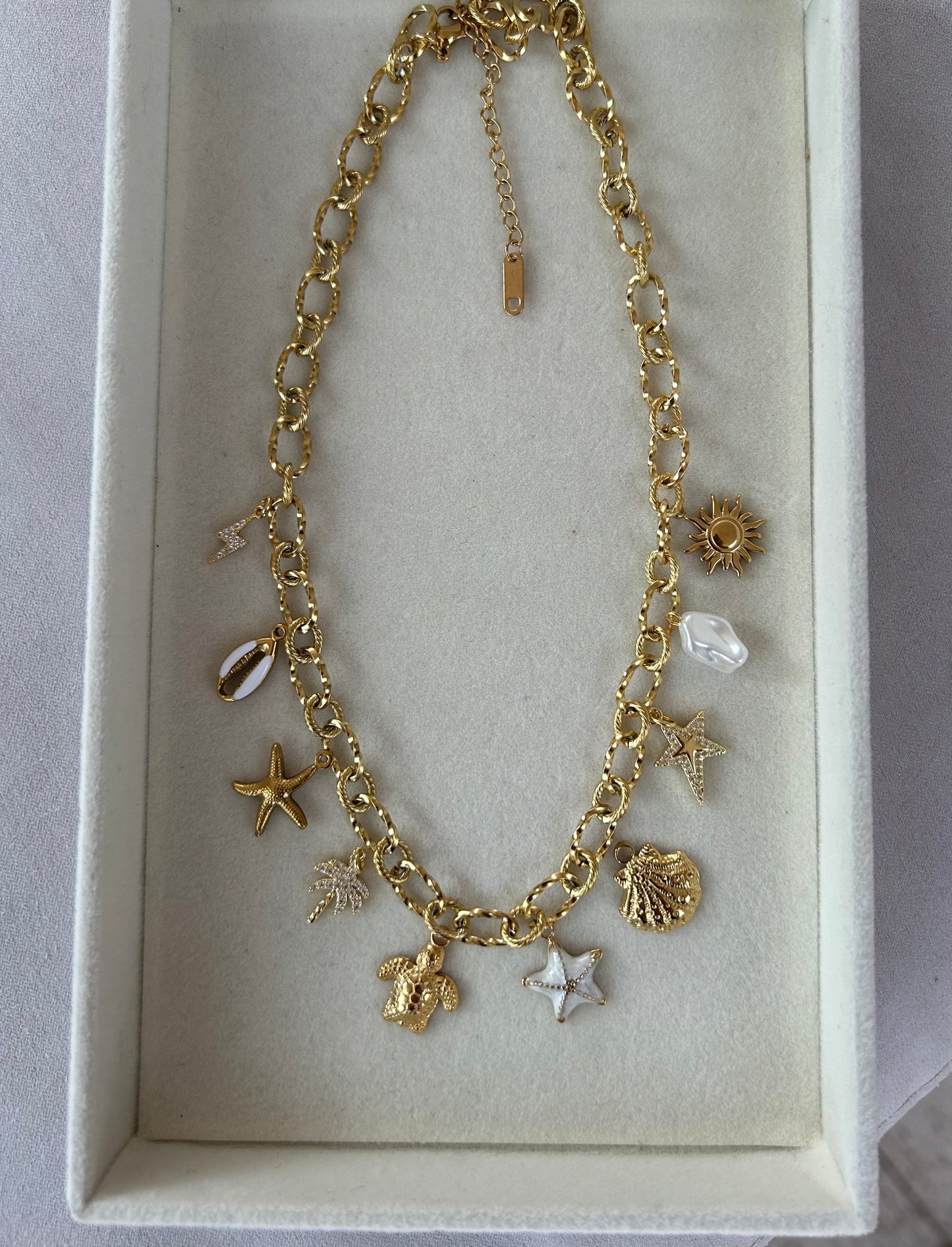 Collier chaîne dorée à personnaliser / commande garantie pour Noël