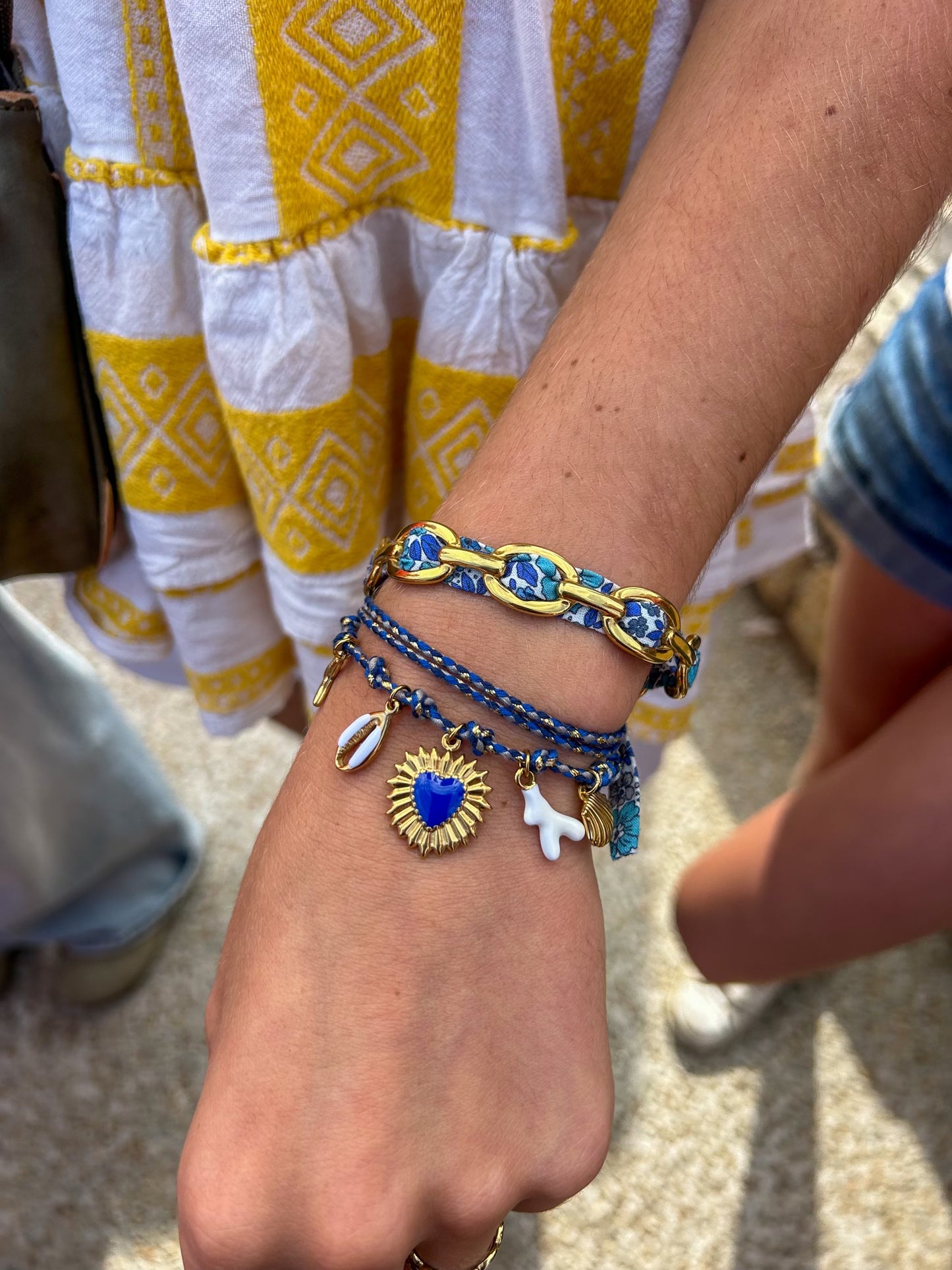 Bracelet cordon à personnaliser avec charms