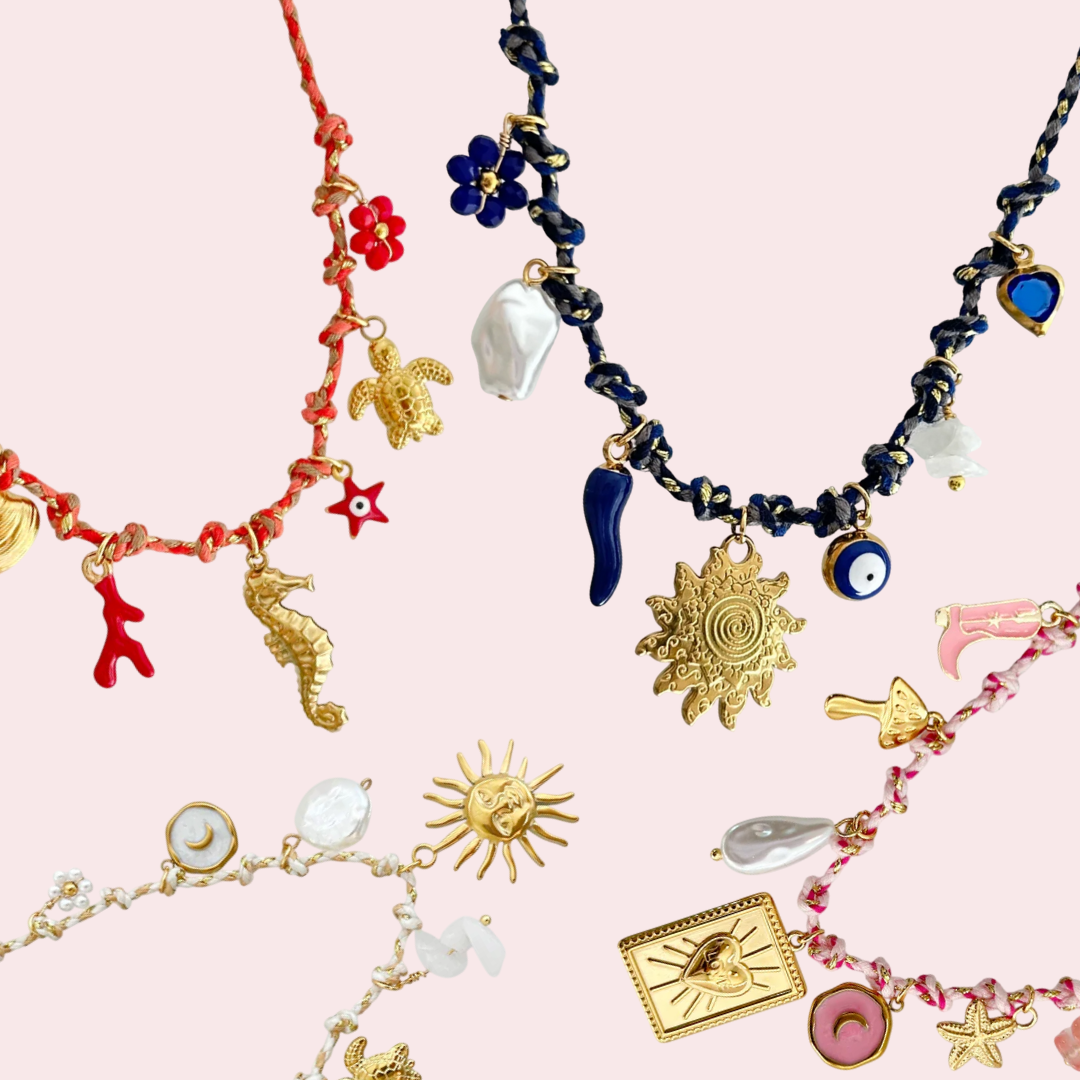 Colliers charms sur cordon coloré à personnaliser